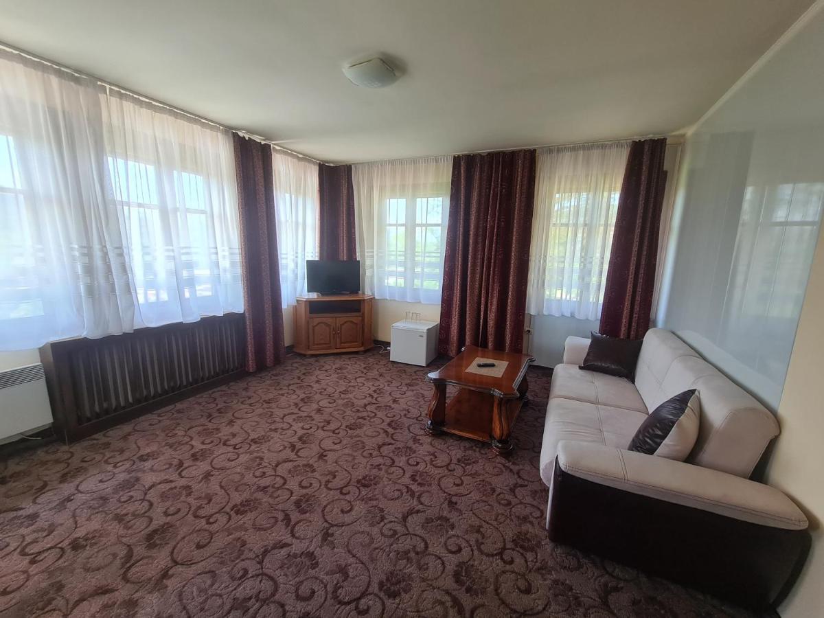 Complex Brashlyan Hotel Tryavna Bagian luar foto