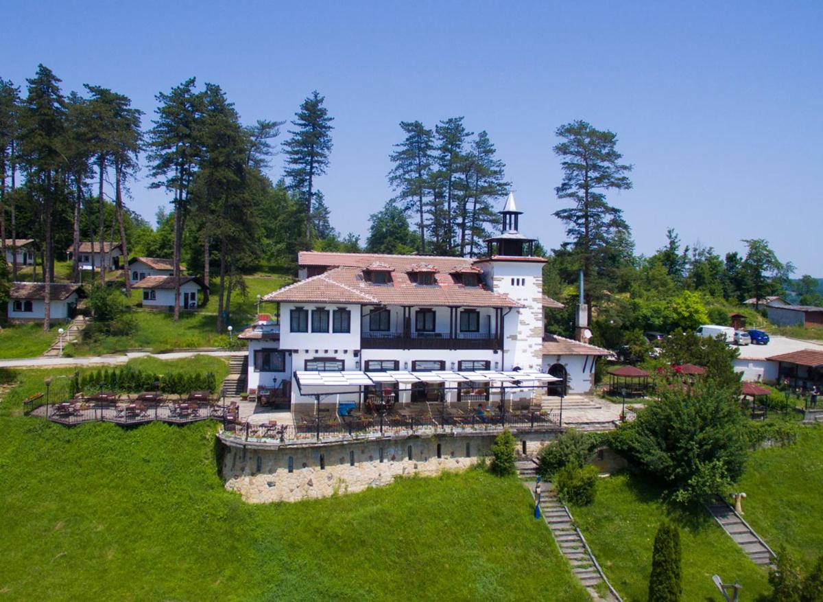 Complex Brashlyan Hotel Tryavna Bagian luar foto