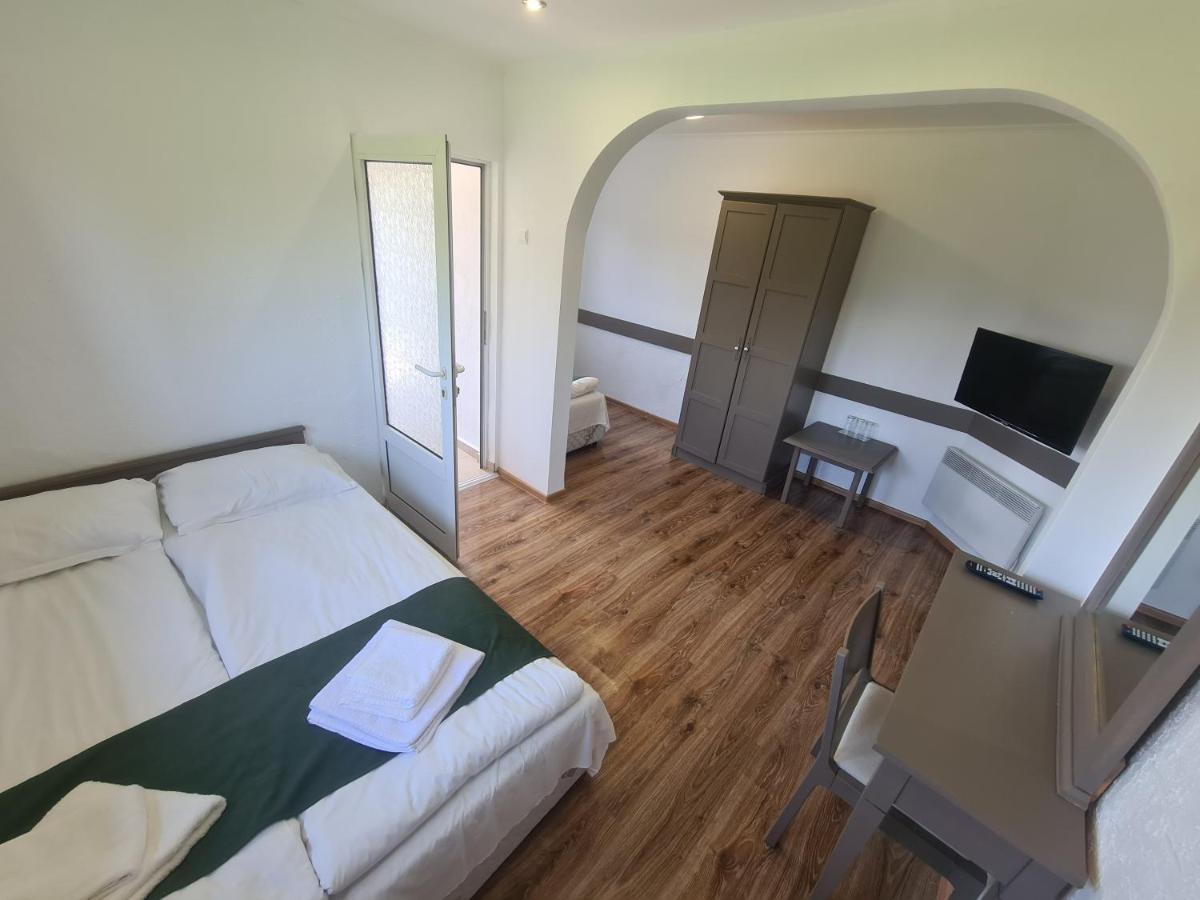 Complex Brashlyan Hotel Tryavna Bagian luar foto