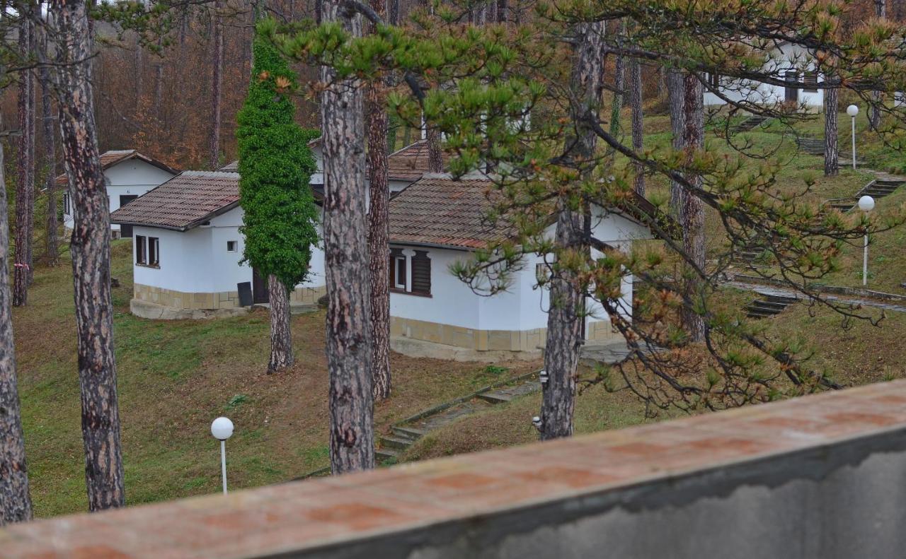 Complex Brashlyan Hotel Tryavna Bagian luar foto