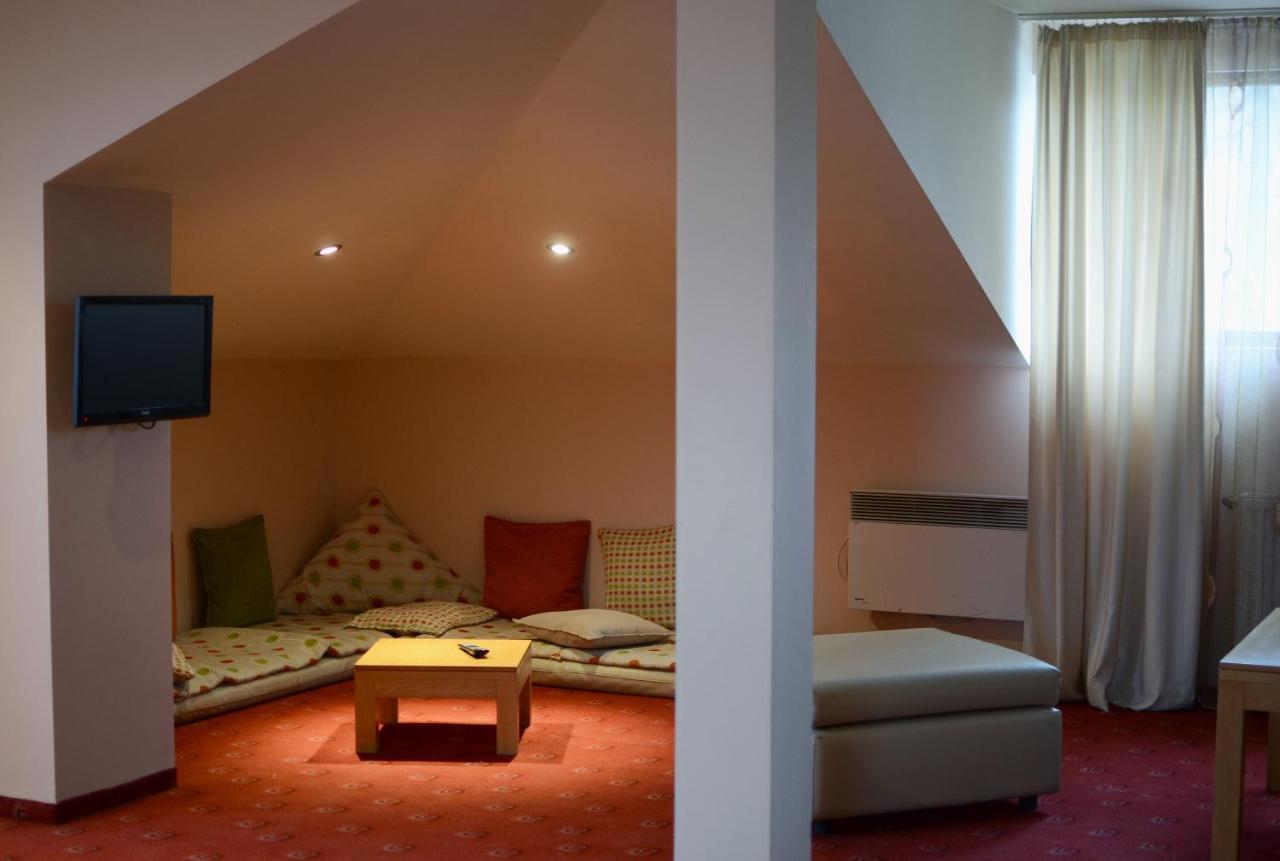 Complex Brashlyan Hotel Tryavna Bagian luar foto